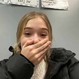 Meet your Posher, Ava